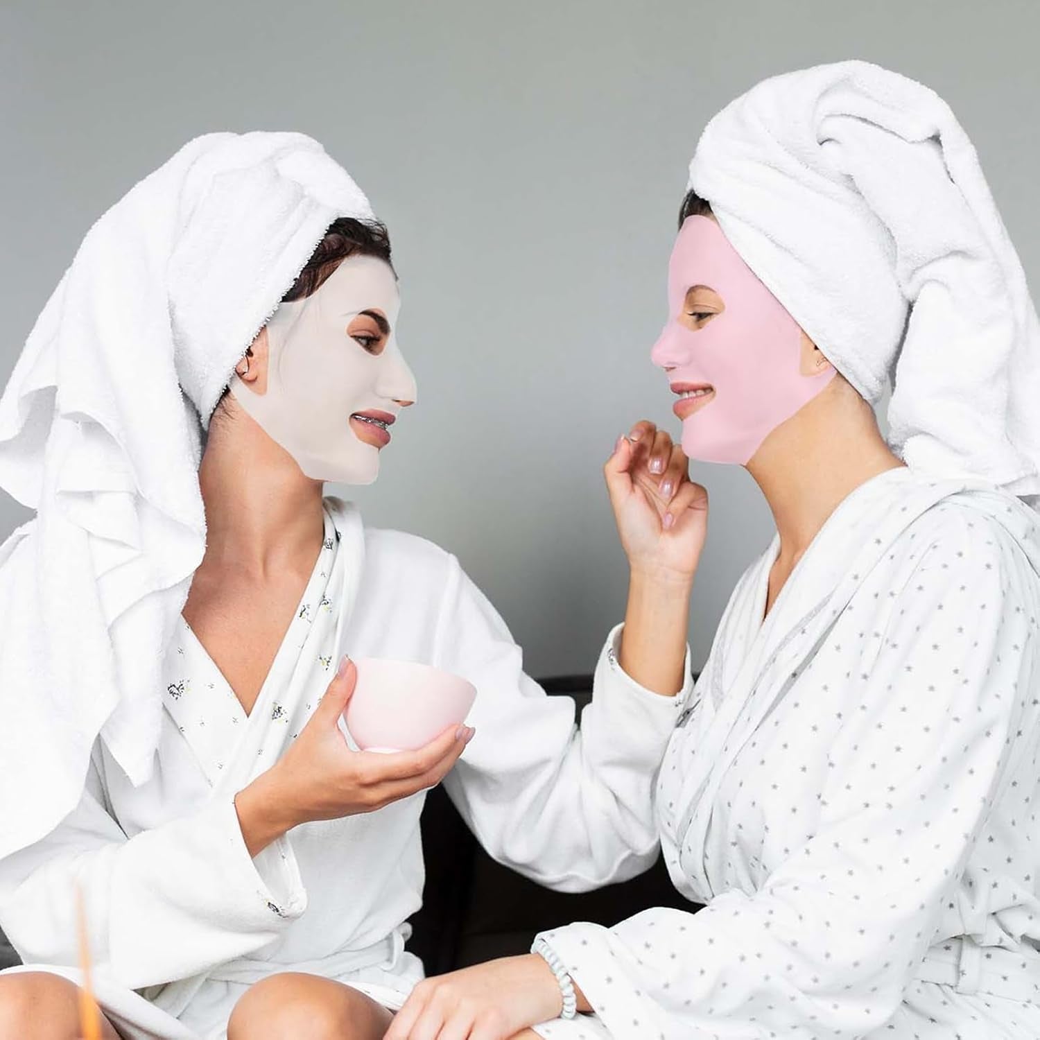 2 Sheets Silicone Face Mask Cover, Reusable Anti-Wrinkle Face Mask Holder Moisturizing 3D Facial Mask Cover Prevent Evaporation Falling Skincare Beauty Spa (Transparent+ Pink)