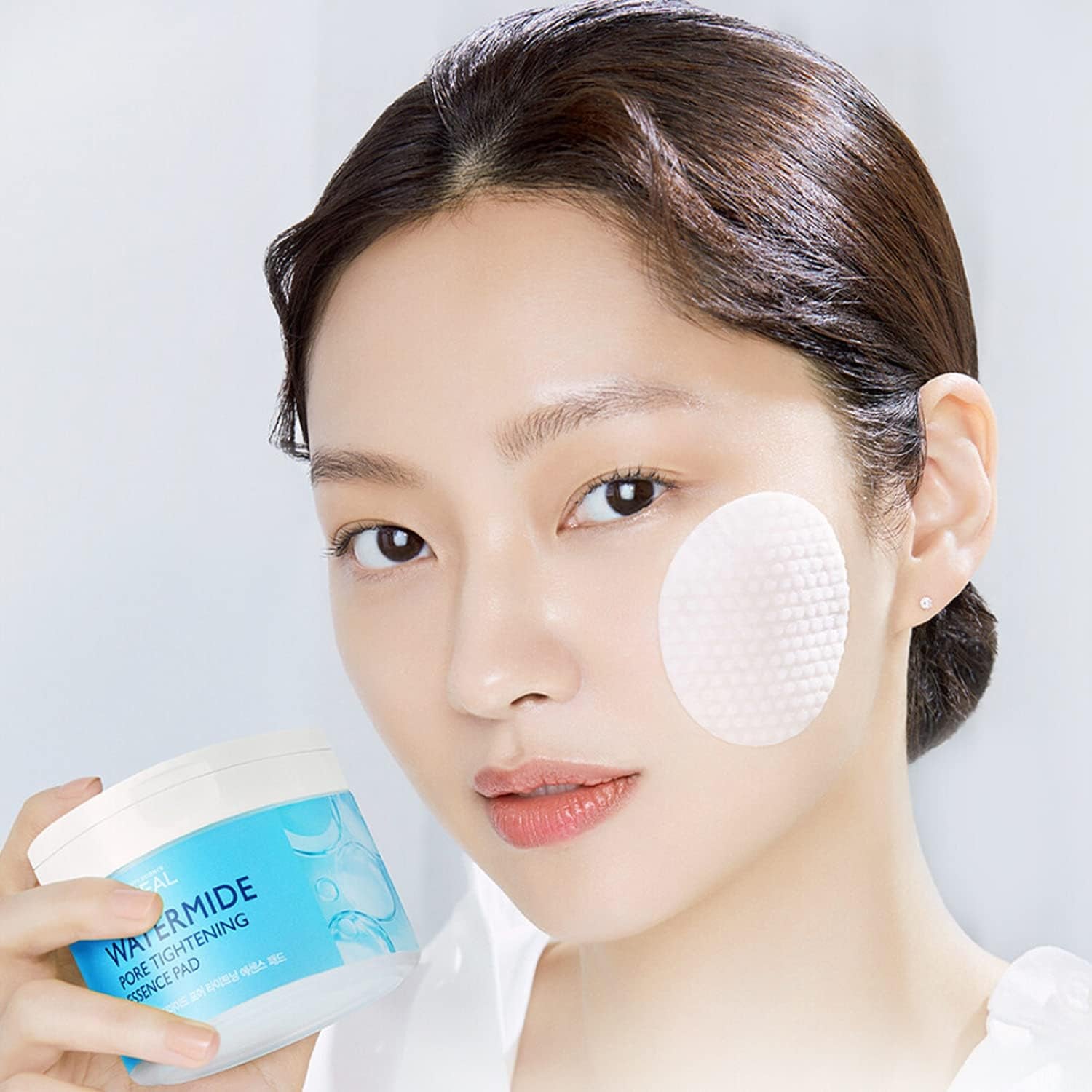 Mediheal Watermide Pore Tightening Essence Toner Pad - Pore Minimizing, Hydrating, and Exfoliating Pads, Cotton Pads Enriched with Sea Water and Ceramide for Nourishment and Hydration, 50 Sheets