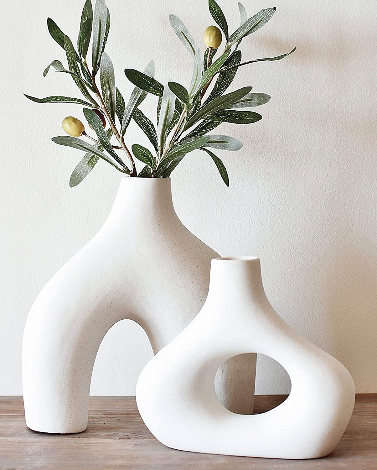 Carrot'S Den Donut Vase, Set of 2 - Minimalist Nordic, White Ceramic Hollow Donut Vase Decor | Table Centerpiece, Olive Plant, Wedding, Living Room, Bookshelf, Office, Modern Home, Entryway, Console